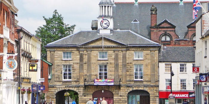 Pontefract business waste - Photo: "Pontefract Town Hall" by Tim Green aka atoach is licensed under CC BY 2.0
